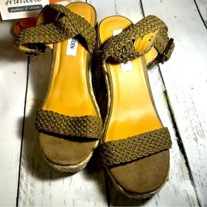 STEVE MADDEN Size 11 Brussel Platform Sandals